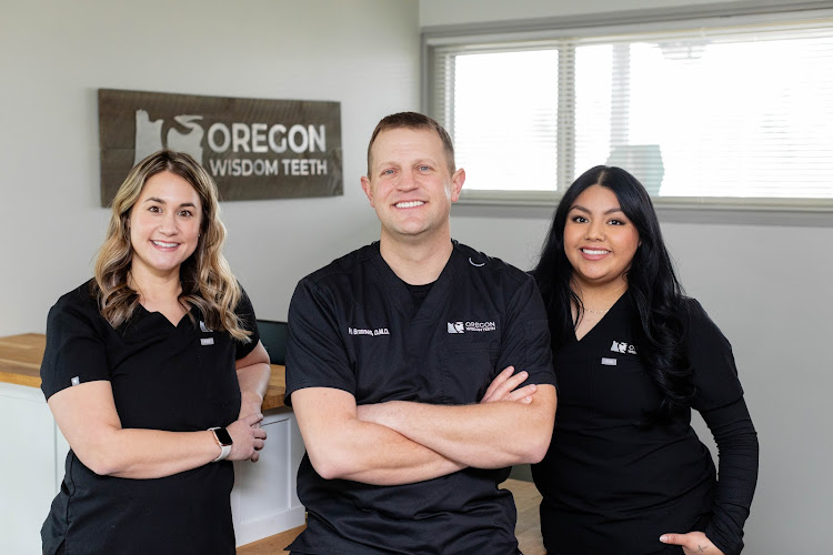 The team at Oregon Wisdom Teeth Salem OR